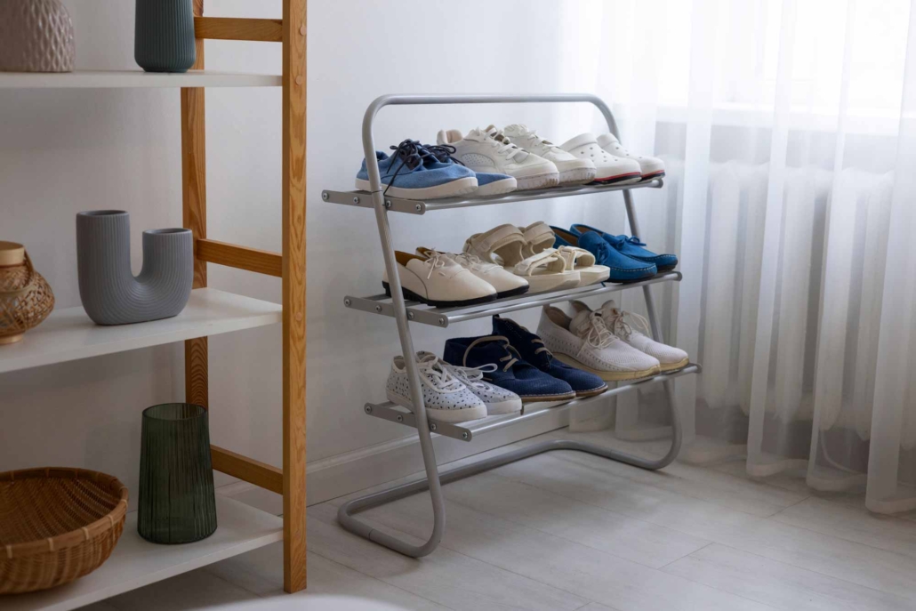 Organizador de zapatos para optimizar el espacio de una habitación